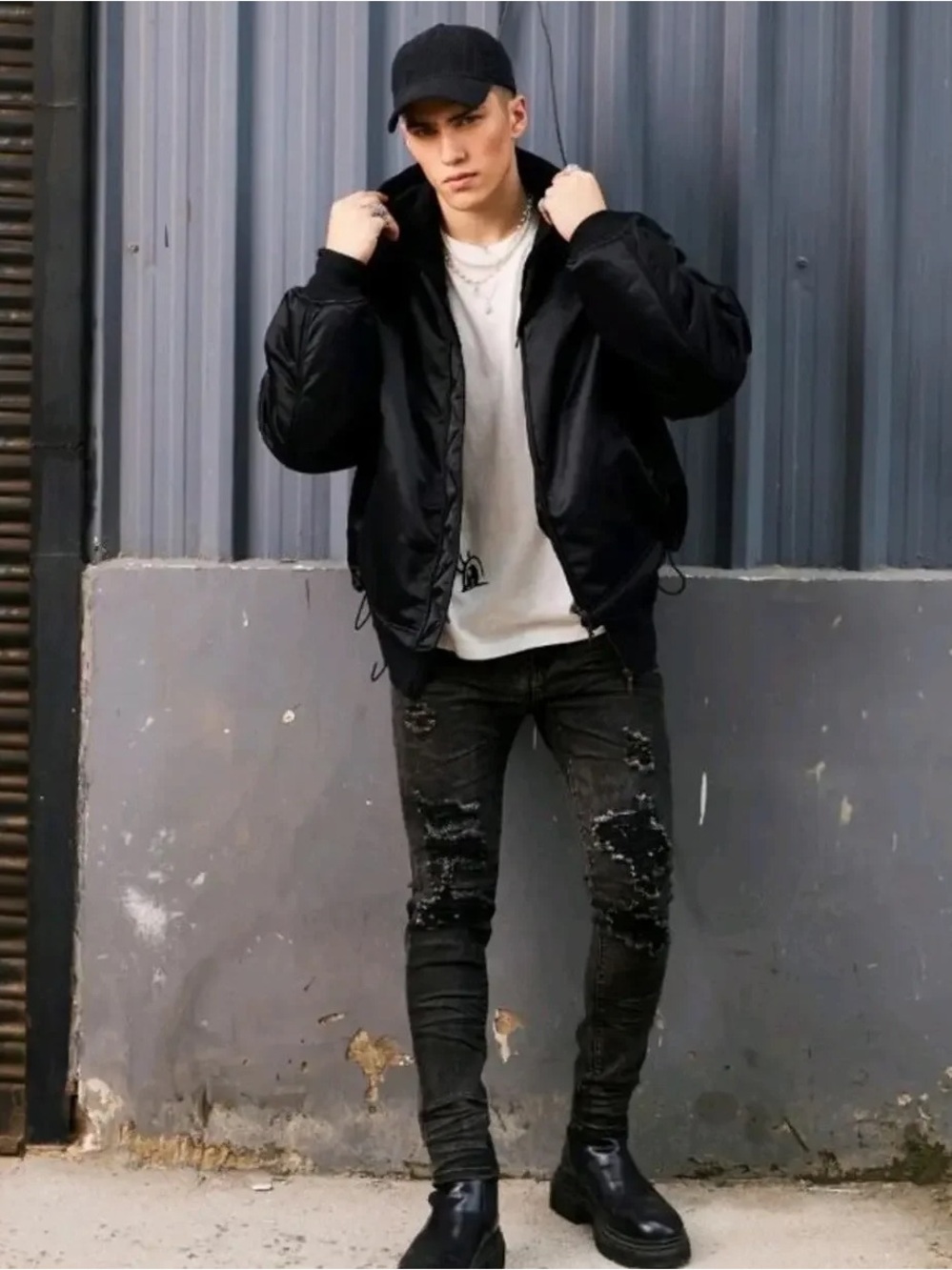 Waimea Distressed Black Men's Skinny Jeans